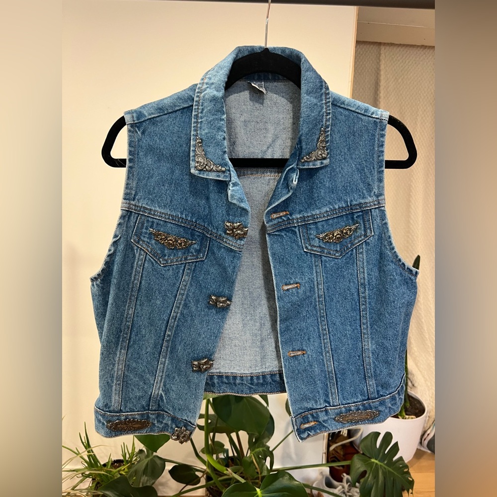 Women’s Vintage 100% Cotton Ornate Silver Detail* Jean Vest